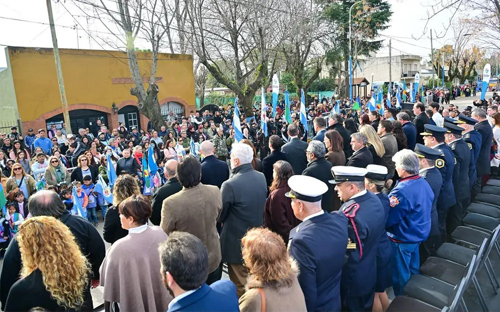Matheu se vistió de celeste y blanco para celebrar el Día de la Independencia