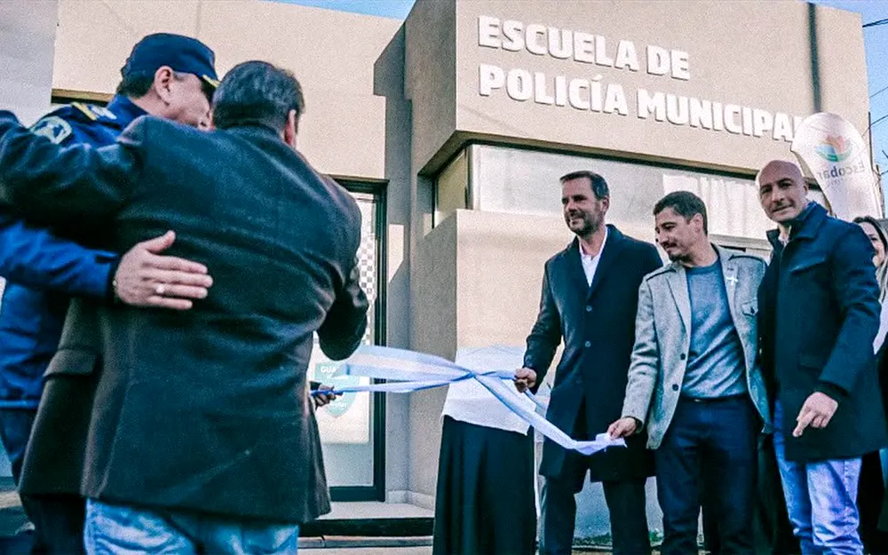 Se inauguró en Garín una Escuela de Entrenamiento para la Policía Municipal