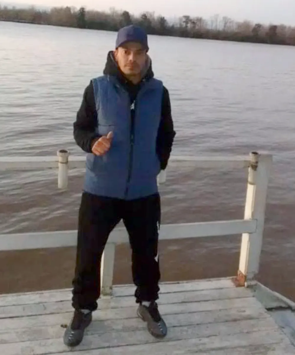 El joven desaparecido en el río Paraná de las Palmas.