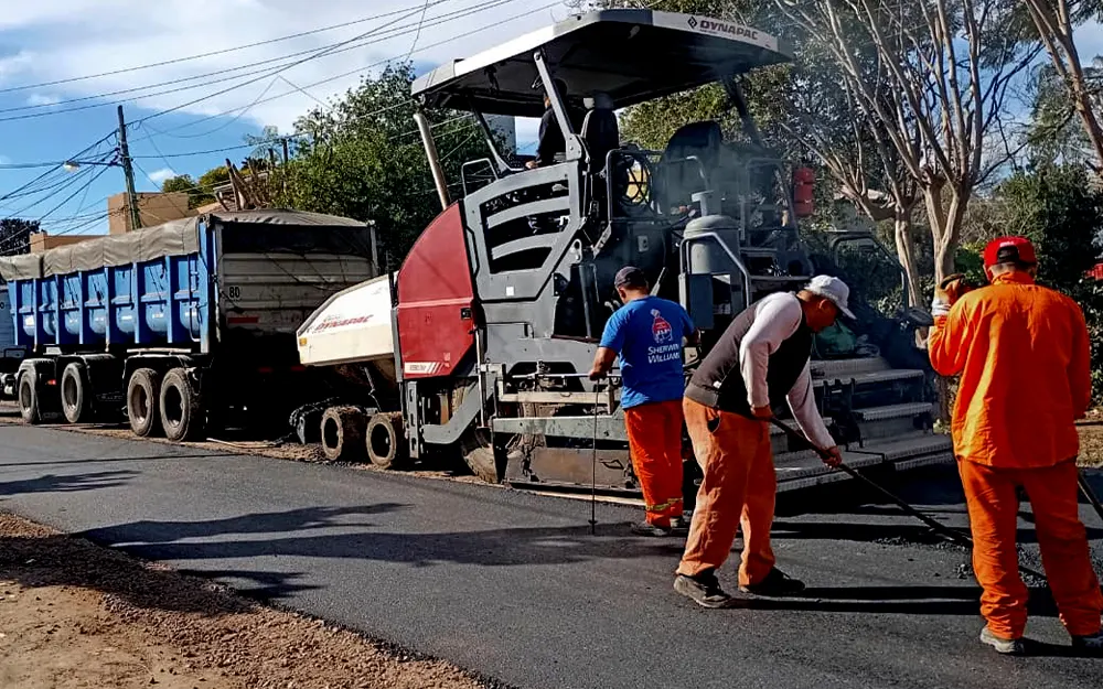 Pavimentan diez cuadras en Maschwitz para descomprimir la avenida Villanueva
