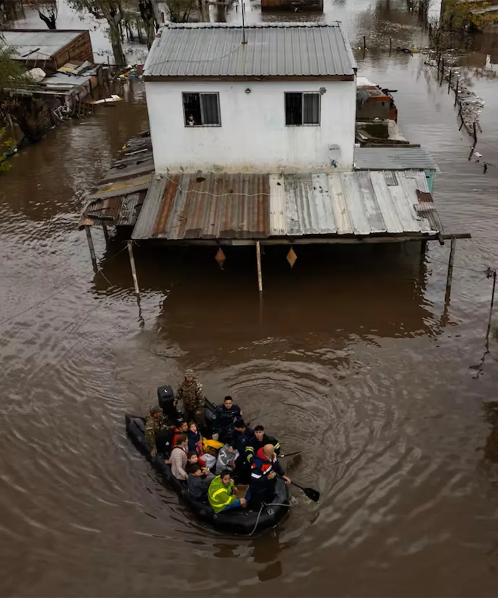 Inundaci&oacute;n en el barrio San Cayetano en el l&iacute;mite entre Z&aacute;rate y Campana en 2025