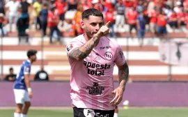 Pablo Erustes festeja uno de sus goles