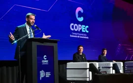 Sujarchuk habla en el lanzamiento del COPEC