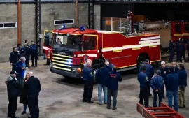 Bomberos de Escobar tiene un nuevo camión cisterna en su flota.