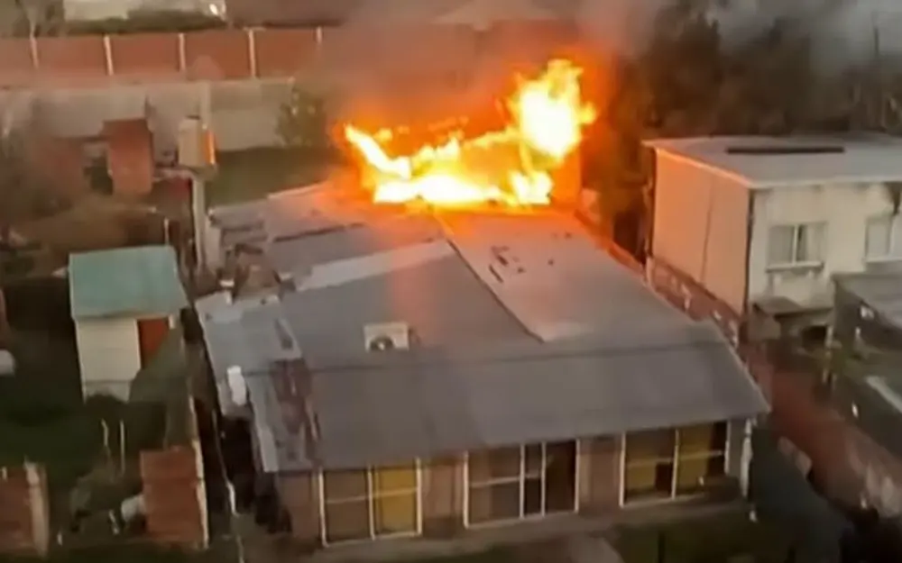 “Perdió absolutamente todo”:  voraz incendio hizo estragos en una vivienda de Escobar