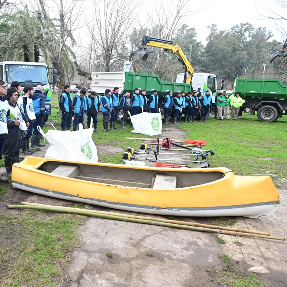 Personal de patrulla ambiental y equipos para el patrullaje.