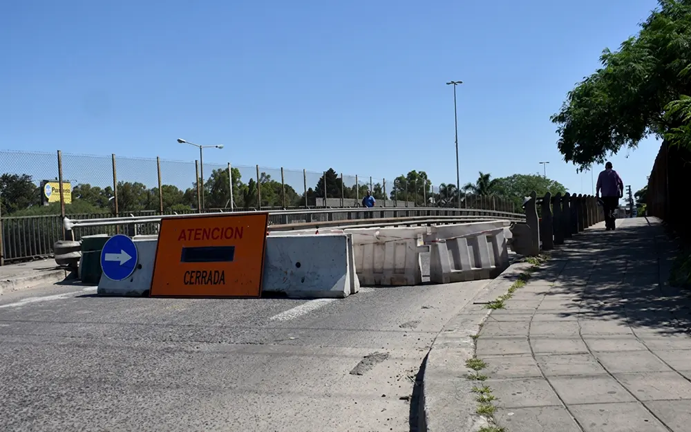 Autopistas del Sol cerró el puente de ingreso a Garín por trabajos técnicos