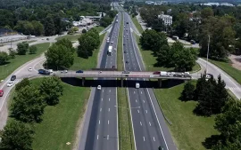 Vista desde un dron del puente de Loma Verde.