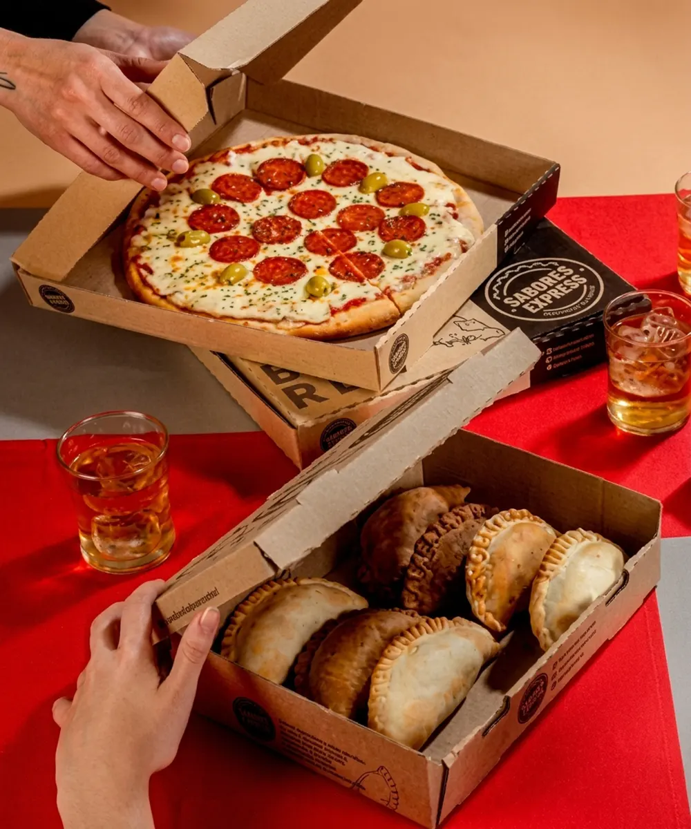 Empanadas y pizzas de Sabores Express.