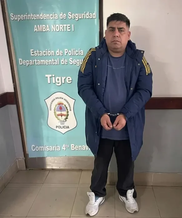 El ex m&aacute;nager de Callejero Fino, Carlos Mauricio Fern&aacute;ndez, detenido.