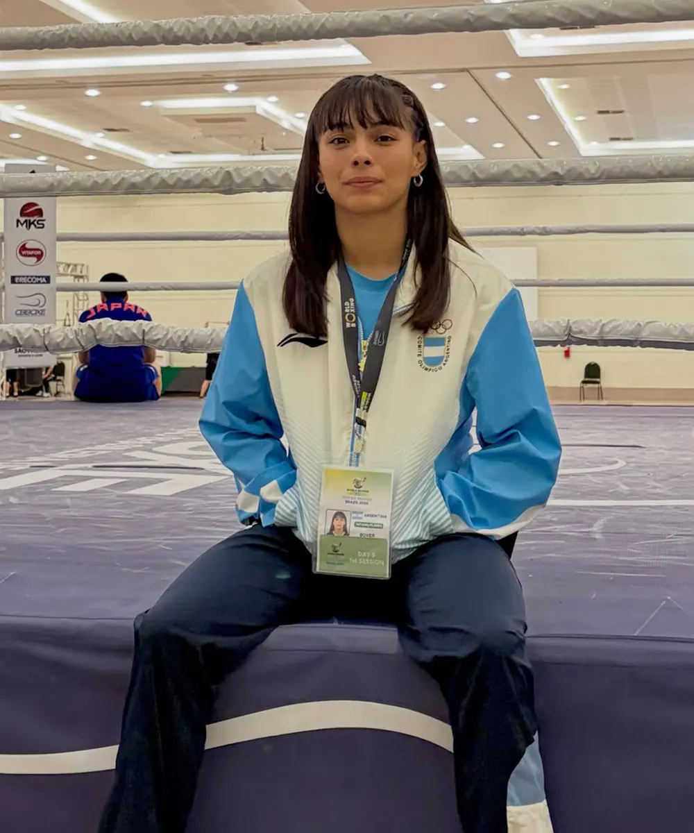 Tatiana Flores sentada en el ring