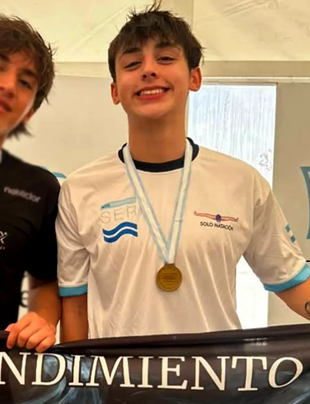 Bautista Vettori con una medalla por su participaci&oacute;n en San Pedro