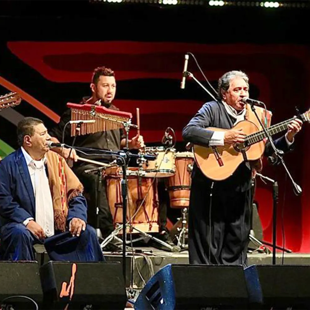 Los Manseros Santiague&ntilde;os