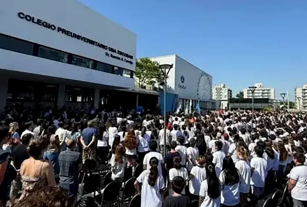 Estudiantes del colegio de la UBA en Escobar organizan un gran festival artístico