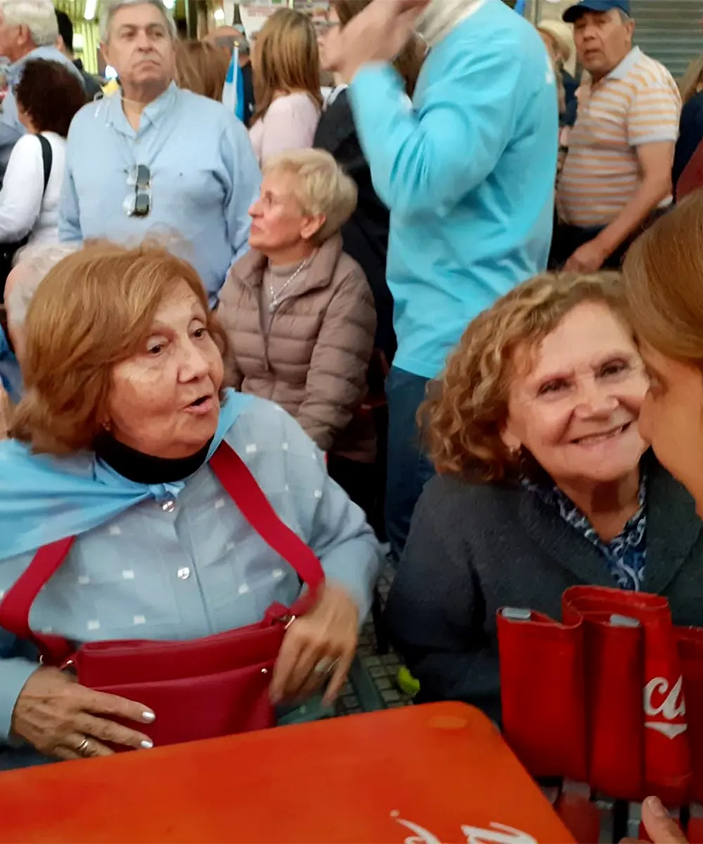 Mirtha Dechima con su colega Maria Rosa Anunziato