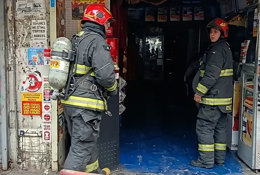 Susto en un local de comidas de la terminal de Escobar por un cortocircuito