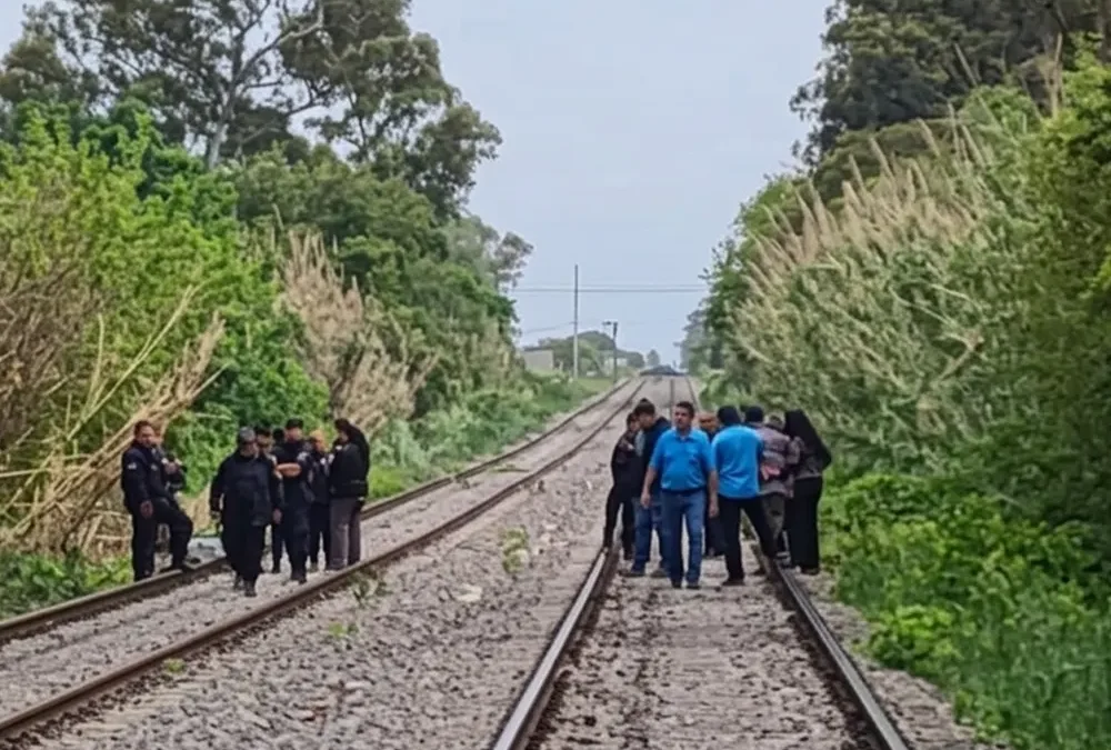 Un joven de 26 años murió arrollado por un tren en el centro de Escobar