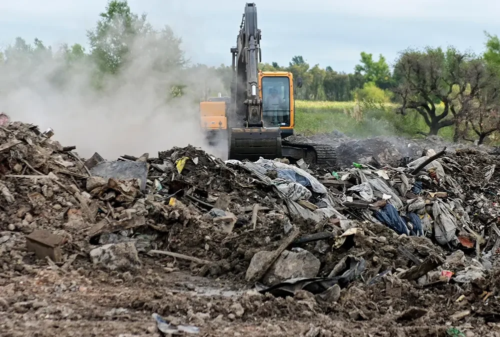El Municipio reclama $100 millones por la limpieza de un basural de Maschwitz