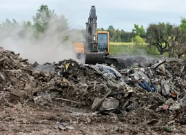 Basural del predio en la calle Paraná y Ruta 26 en Maschwitz.