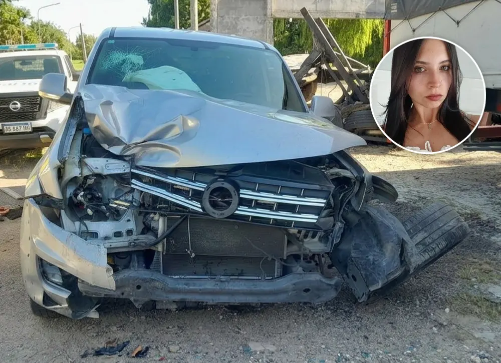 El vehículo con visibles daños en la parte frontal tras atropellar a Camila Denise Algozzino.