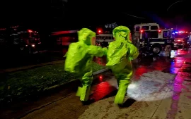Policía Ecológica trabajando por un escape de amoníaco en Garín.
