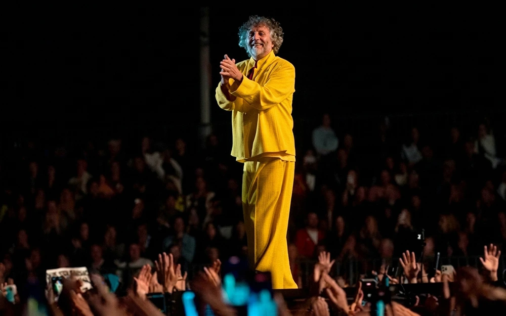Fito Páez hizo cantar y emocionar al público en la Fiesta de la Flor
