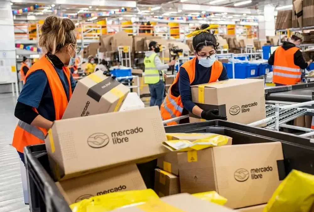 Mercado Libre lanzó una nueva búsqueda de personal para su centro logístico de Escobar
