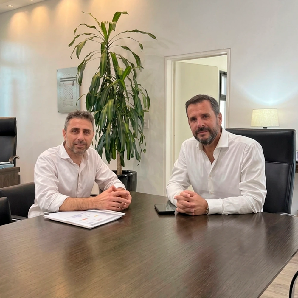 Jos&eacute; Luis P&eacute;rez junto a Ariel Sujarchuk.